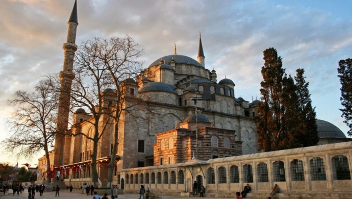 مسجد الفاتح - أهلا اسطنبول | بوابتك إلى تركيا